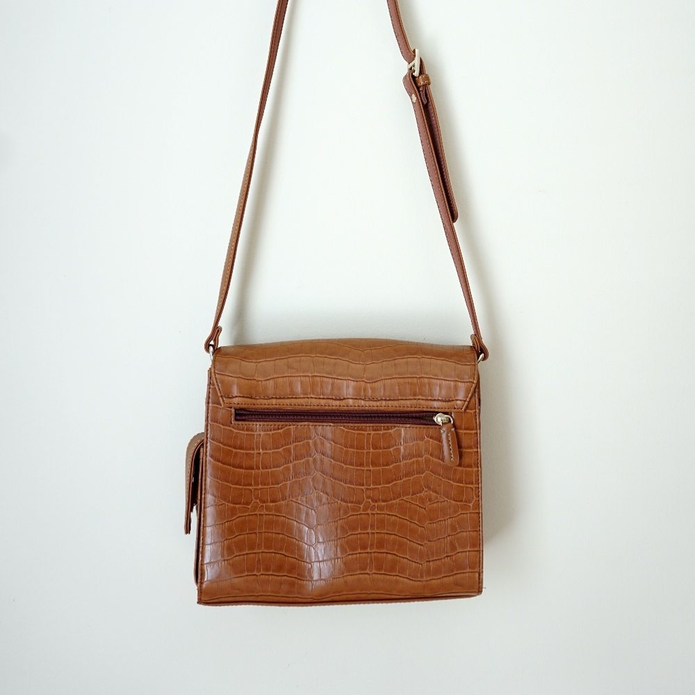 Liz Claiborne Croc Pattern crossbody bag